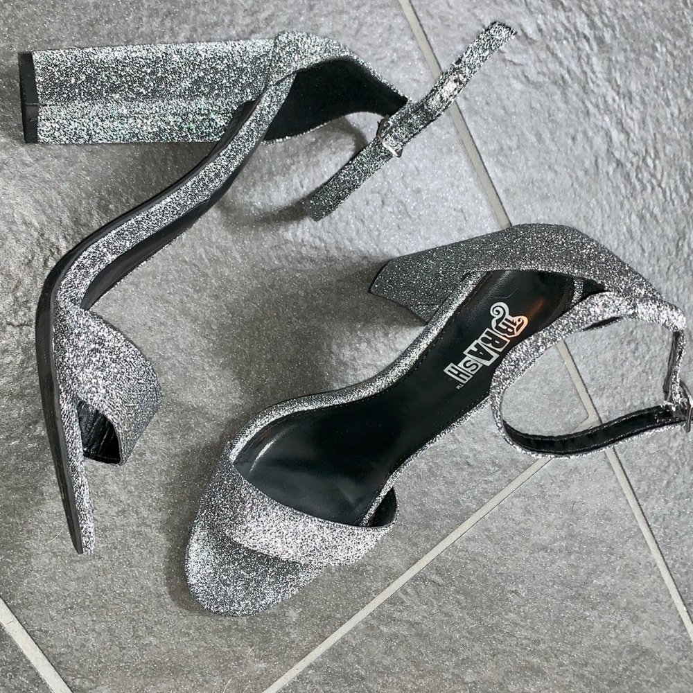 BRASH 4 Inch Strappy Glitter Block Heels Size 6.5